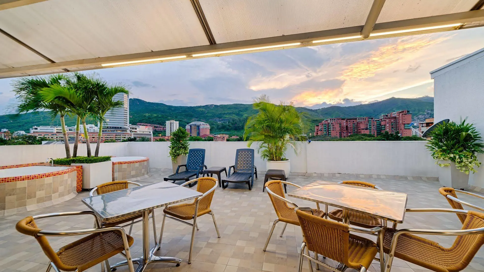 Hotel Ms Chipichape Superior Cali